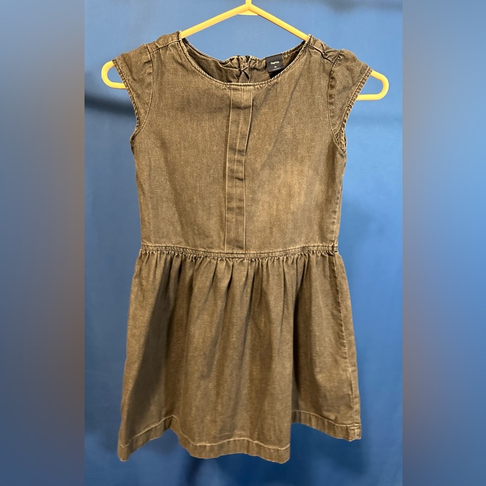 Dark denim girls Gap dress in size medium.